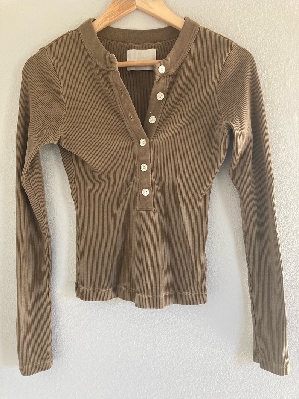 Varra Henley